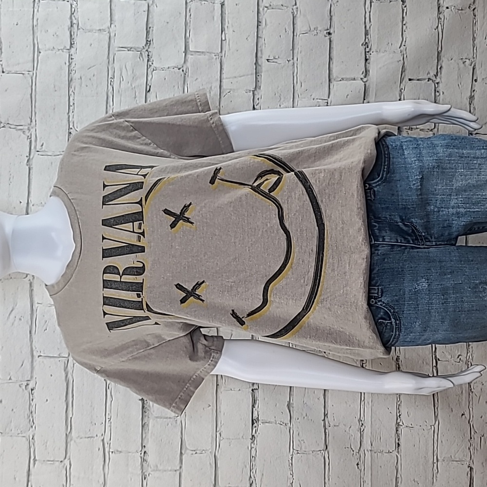 Nirvana Short Sleeve Boxy Crew Smiley Face Logo Licensed Band Tee Griege/Yellow